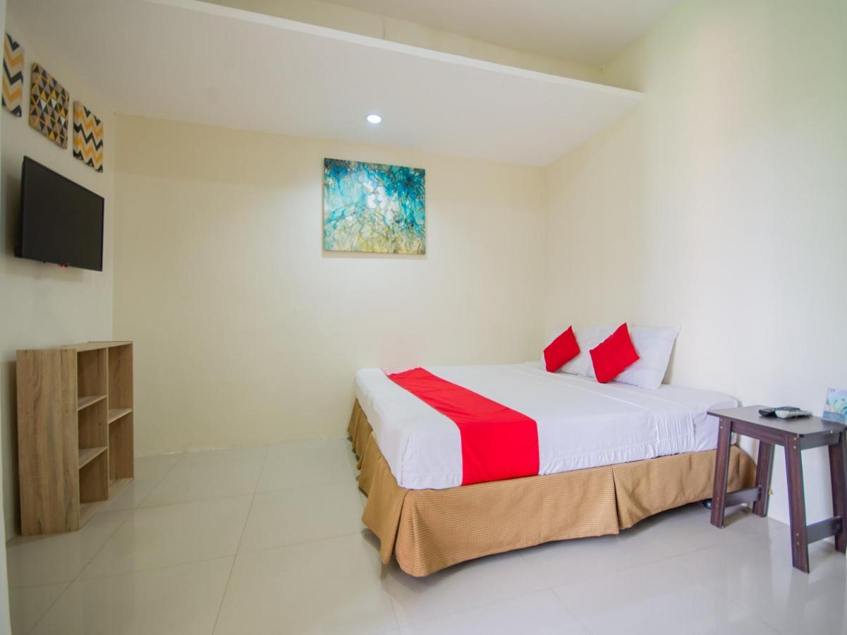 Oyo 707-908 Salinas Suites Cebu Stadt Exterior foto